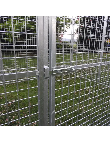 Locking system with padlock on custom-made dog and animal pen