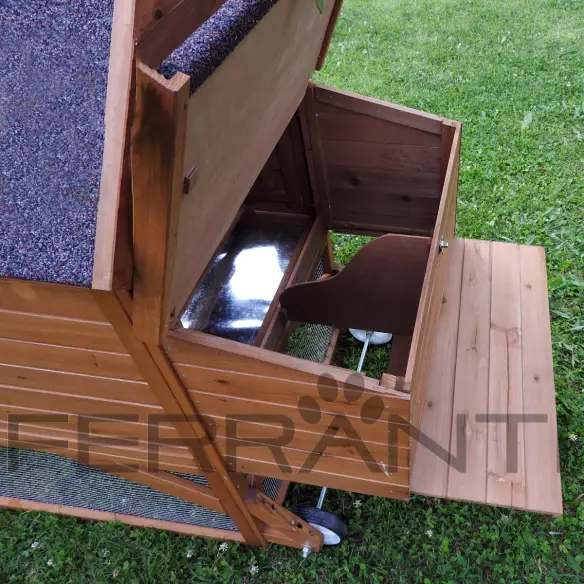 Double nesting box of mobile chicken coop for 4 hens