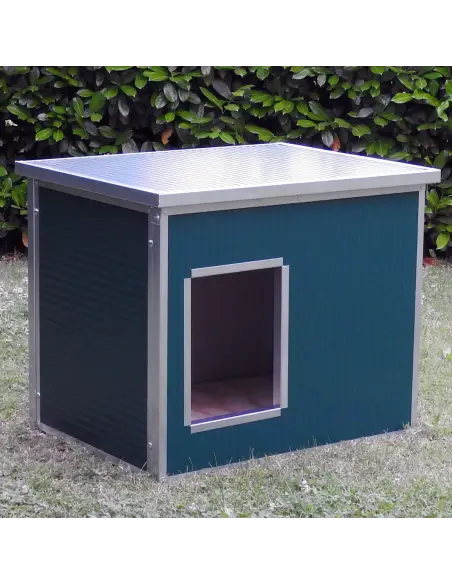 Green insulated small dog house for outdoor use
