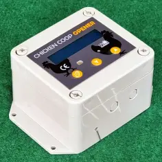 Porta automatica per pollaio con sistema crepuscolare 2