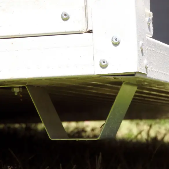 Raised feet of veranda doghouse