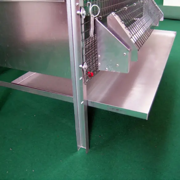 Removable droppings tray for quail cage
