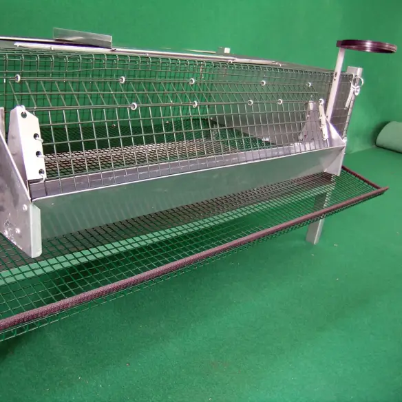 Egg collection floor of quail cage