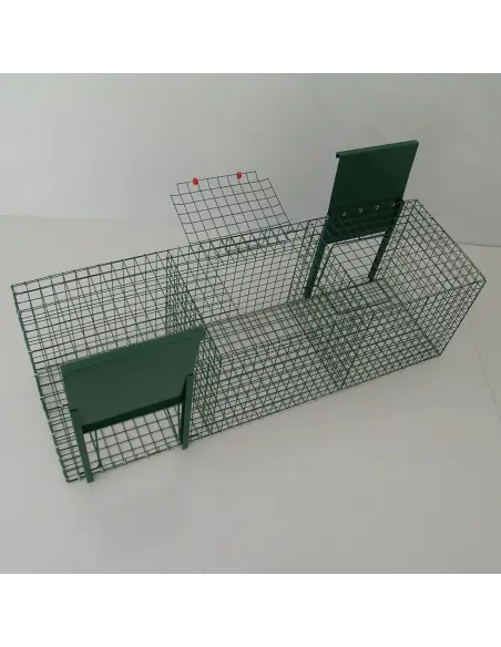 Bird trap for magpies, ravens, and corvids with 2 entrances Larsen type