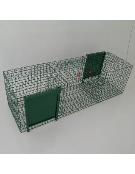 Bird trap for magpies, ravens, and corvids with 2 entrances Larsen type