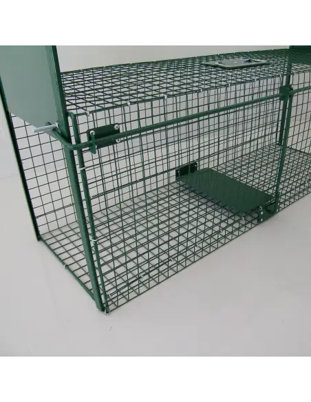 Tilting mechanism of rat and mole trap