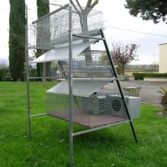 Gabbia per conigli con 2 fattrici e 8 scomparti da ingrasso 2