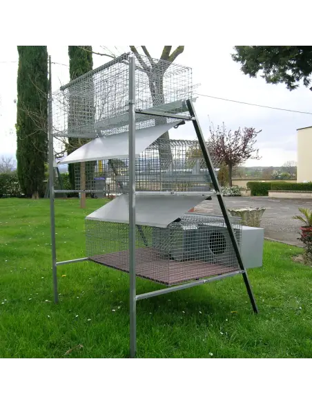 Parte posteriore della gabbia con scivolo per deiezioni