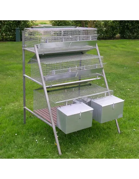 Rabbit cage with 2 breeding does and 8 fattening compartments