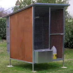 Pigeon coop for 8 pairs with accessories 2