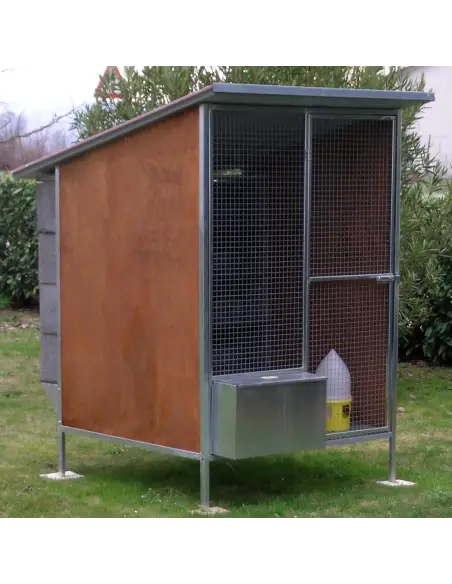 Pigeon coop for 8 pairs with accessories