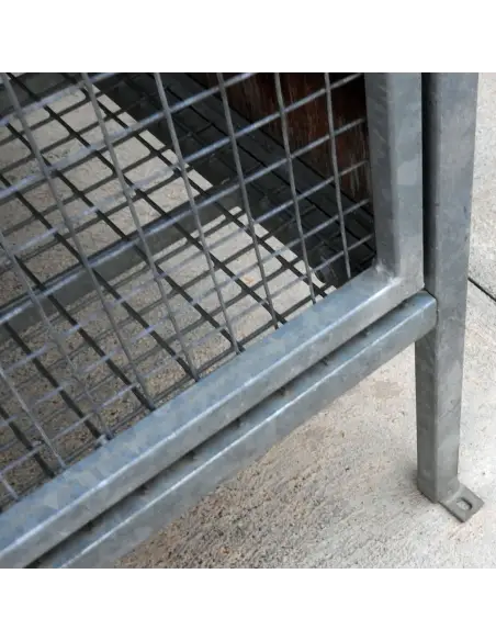 Raised legs of professional pigeon dovecote