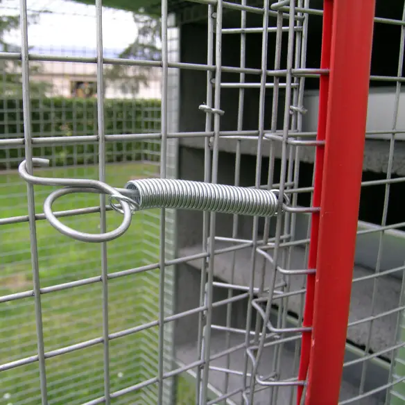 Sportello di accesso alla colombaia per 3 coppie