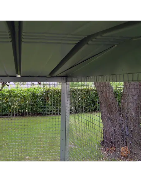 Roof of modular aviary
