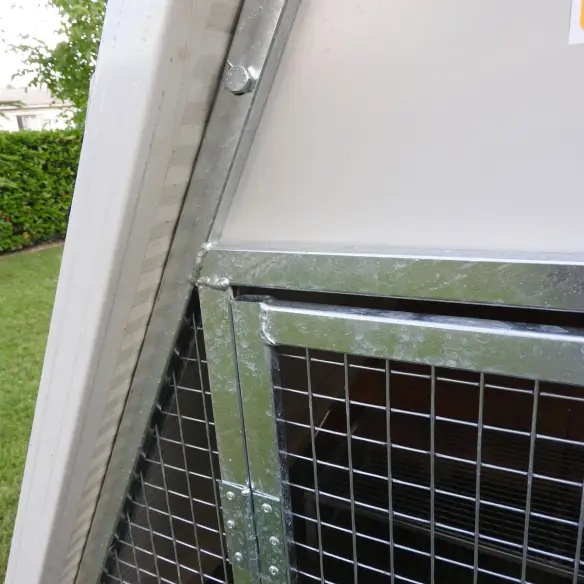 Entrance with latch holder of insulated ground chicken coop