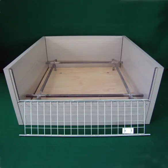 Ingresso della cassa parto isolata per cani