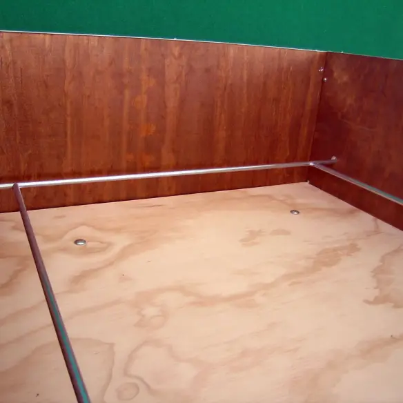 Cassa parto in legno con bordo anti schiacciamento