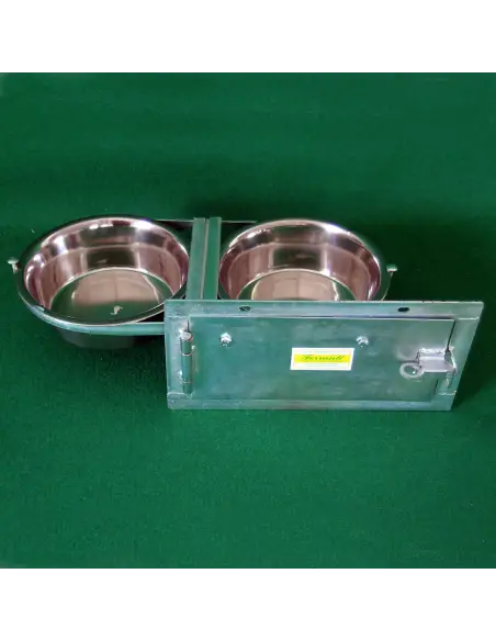 Closed position of swivel dog bowl stand