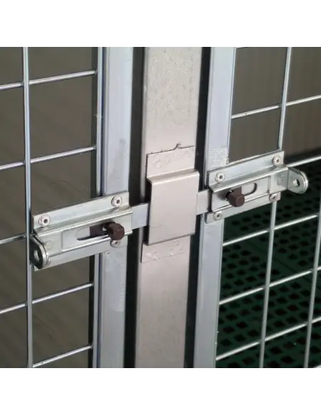 Latch lock with padlock holder of veterinary cage
