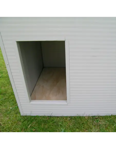 Entrance of Dobermann model insulated dog house