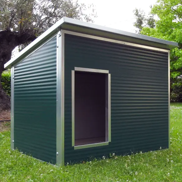 Green insulated dog house for large dogs – Dobermann model