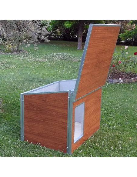 Opening roof of large outdoor dog house