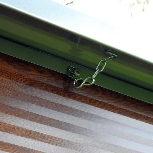 Opening roof of large outdoor dog house