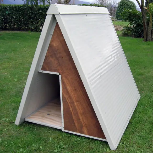 Igloo dog house for outdoor use mod. Shepherd