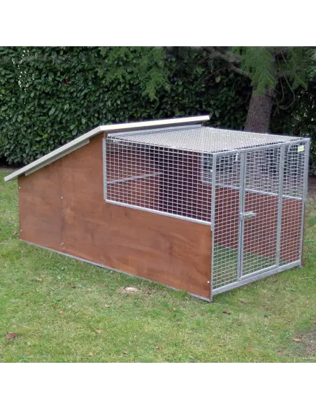 Small outdoor dog kennel mod. Cocker