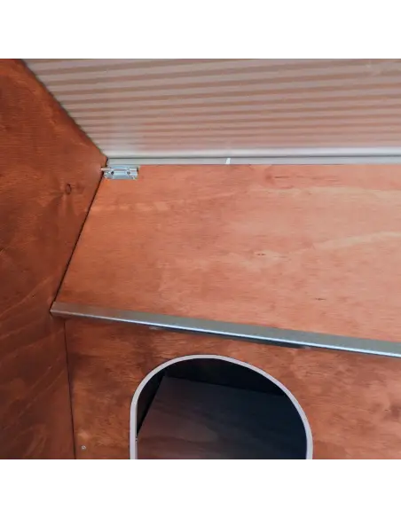 Cuccia interna con tetto apribile del box per cani