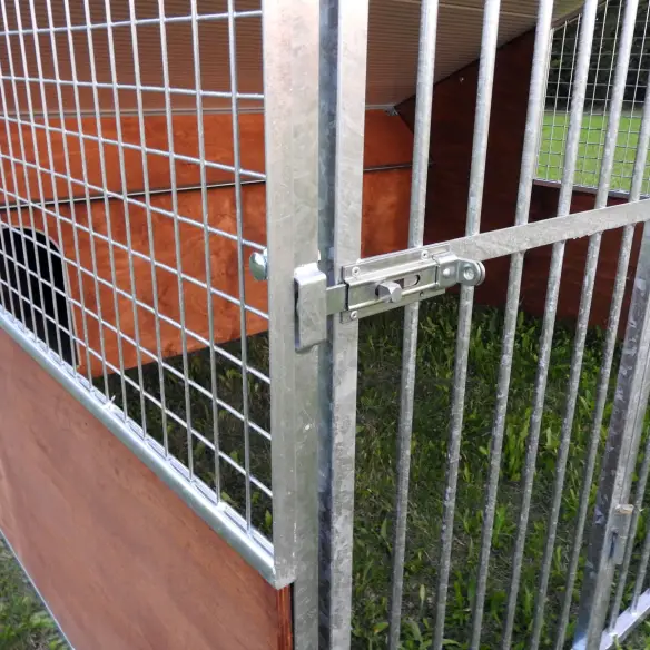 Zona giorno del box per cani mod. Labrador