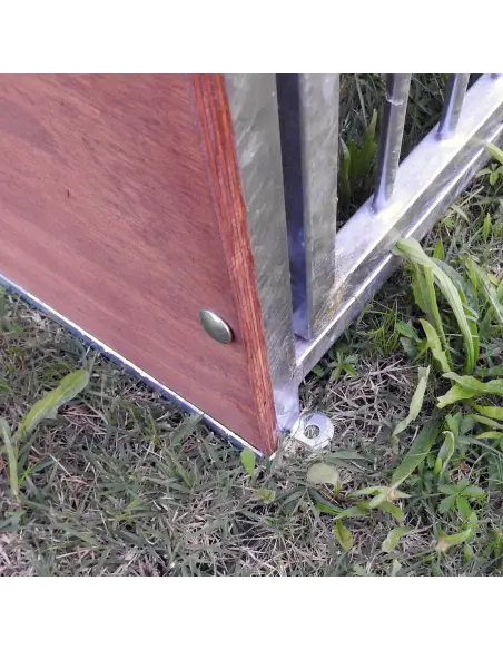 Zona giorno del box per cani mod. Labrador