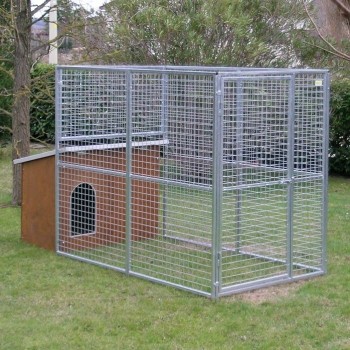 Outdoor dog kennel and run...