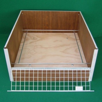 Dogs whelping box in wood
