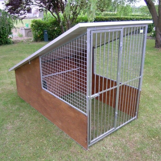 Box per cani da esterno mod. Labrador, design italiano | Ferranti