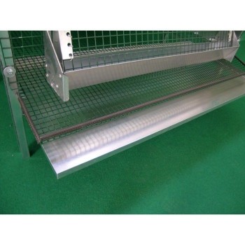 removable drip tray on Cage for laying quail