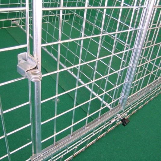Dog Crate in net shaped