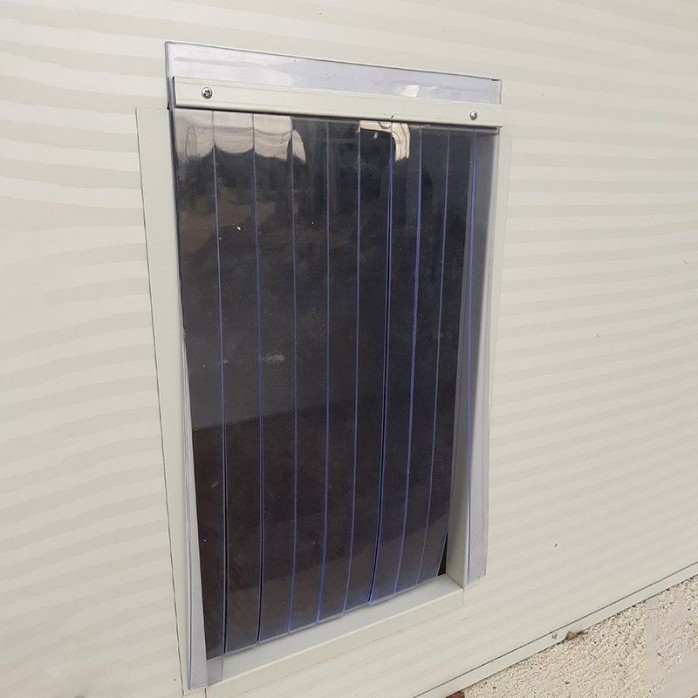 Thermal curtain for dog kennel door made of PVC